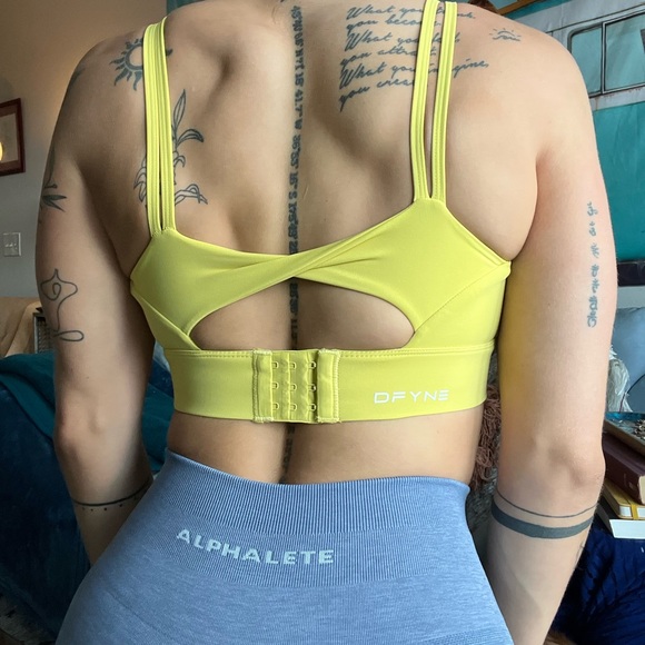 DFYNE Sports Bra - Picture 2 of 5